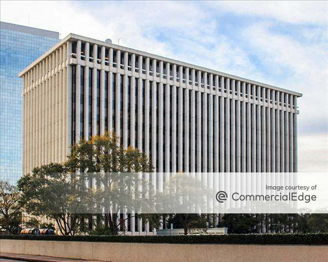 1 Greenway Plaza, Houston, TX Office Space